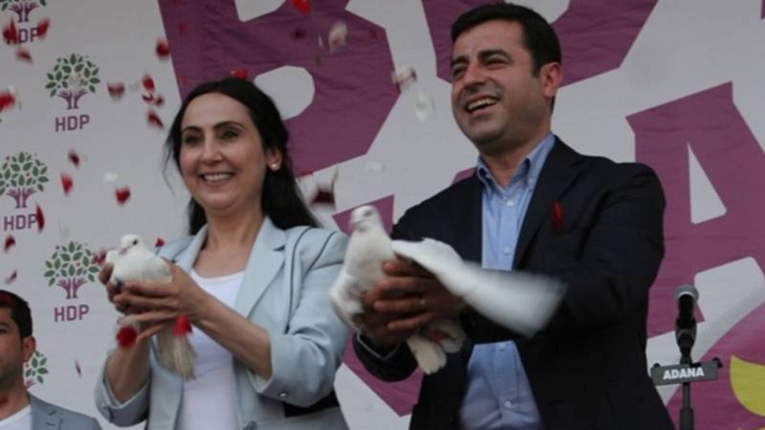 Demirtaş cezaevinden mesaj yolladı